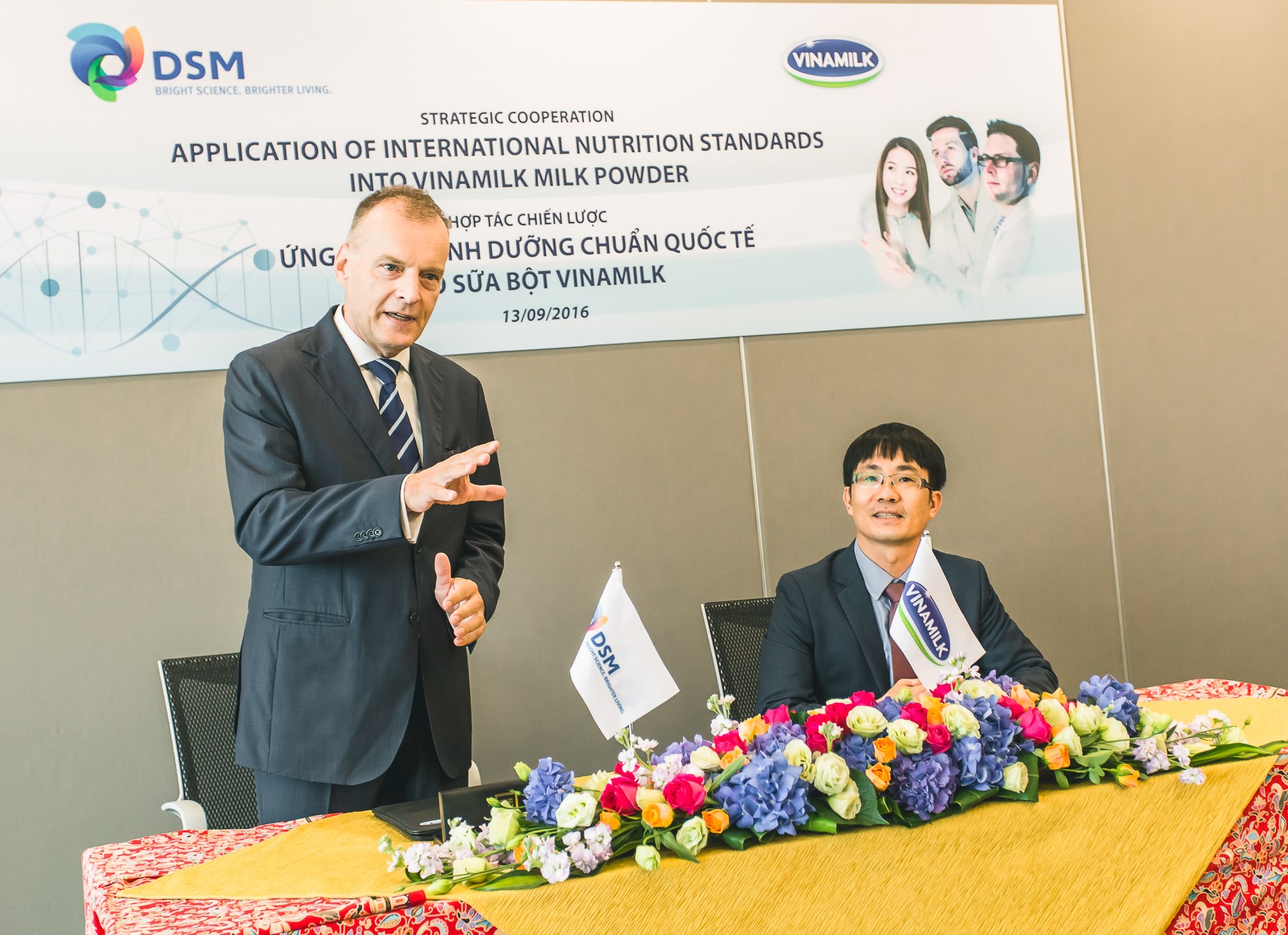 Vinamilk[-]ký[-]kết[-]hợp[-]tác[-]chiến[-]lược[-]với[-]tập[-]đoàn[-]dinh[-]dưỡng[-]hàng[-]đầu[-]thế[-]giới[-]DSM[-]–[-]Thụy[-]Sỹ